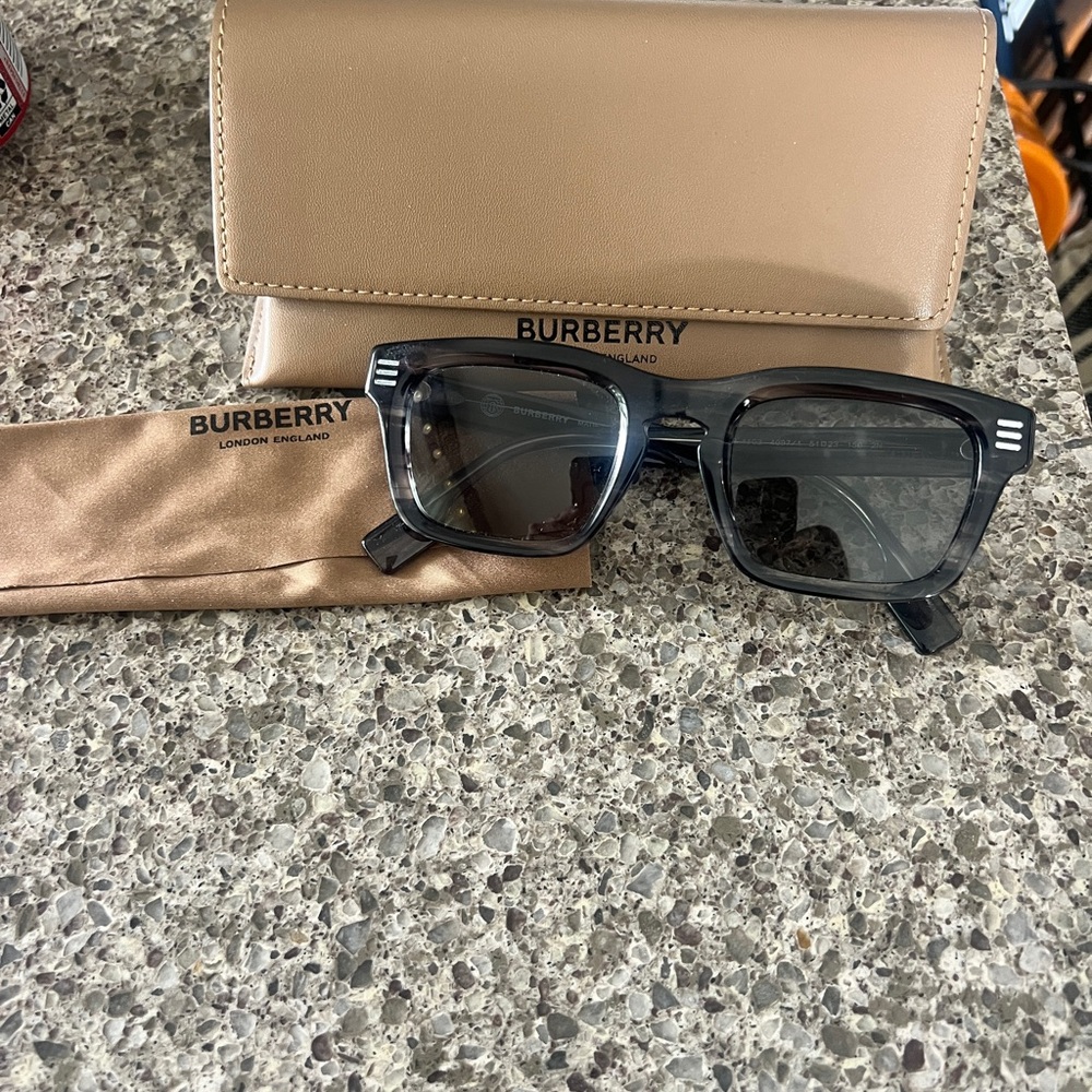 Burberry Charcoal Rectangular Sunglasses - Worn O… - image 4